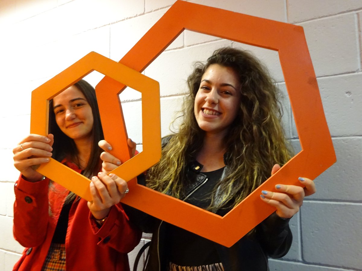FondazioneCESVI's tweet photo. Presentata ai rappresentanti del @Municipio3MI la proposta degli studenti di #Agente0011: #MissioneInclusione👉“Stai in zona”: una mappa interattiva x la promozione dei servizi in Zona 3 MI. Complimenti ai ragazzi, un futuro + sostenibile e inclusivo è possibile grazie a voi! https://t.co/TXN66RUW1b