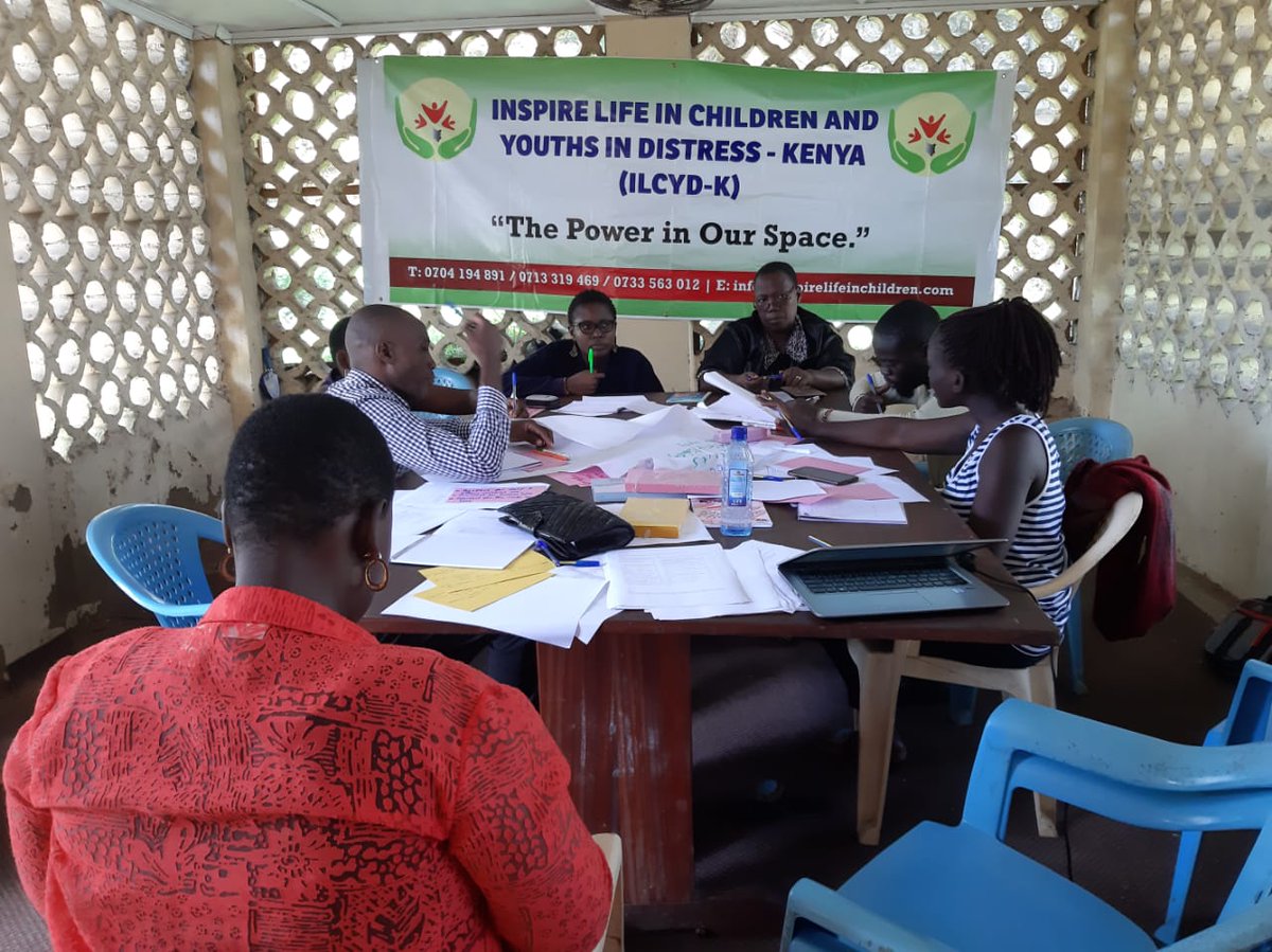 IlcydK's tweet photo. A conversation on the importance of how and why the values are important in this country #JisortNaValues001 @GlobalCtr @KECOSCE @Phyllis_Muema @HakiCentre @ahaloharriet @agnes_mailu @achiengemmily https://t.co/vKAyrNoSbs