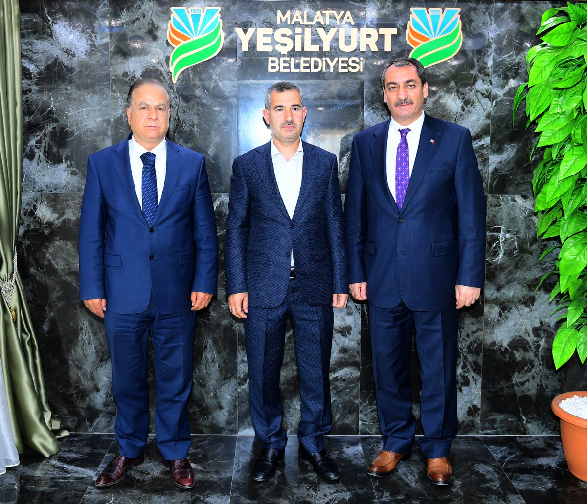 Aile ve Sosyal Politikalar Bakanlığı Engelli ve Yaşlı Hizmetleri Genel Müdürü Yardımcısı Sayın Önal İnal Tekin ve Malatya Aile ve Sosyal Politikalar İl Müdürü Sayın Rasim Bulut'a bu nazik ziyaretleri için teşekkür ederim.