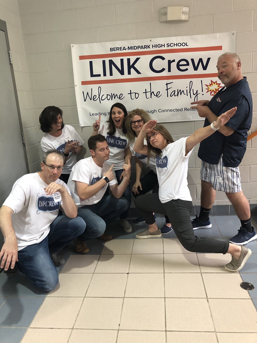 BMHSLINK_CREW's tweet photo. Are you ready LINK Leaders? We are! Let’s go!!! BMHS Titans💥💥 #MayDevelopmentDay @BoomerangPrjct https://t.co/pRPvOTri7M