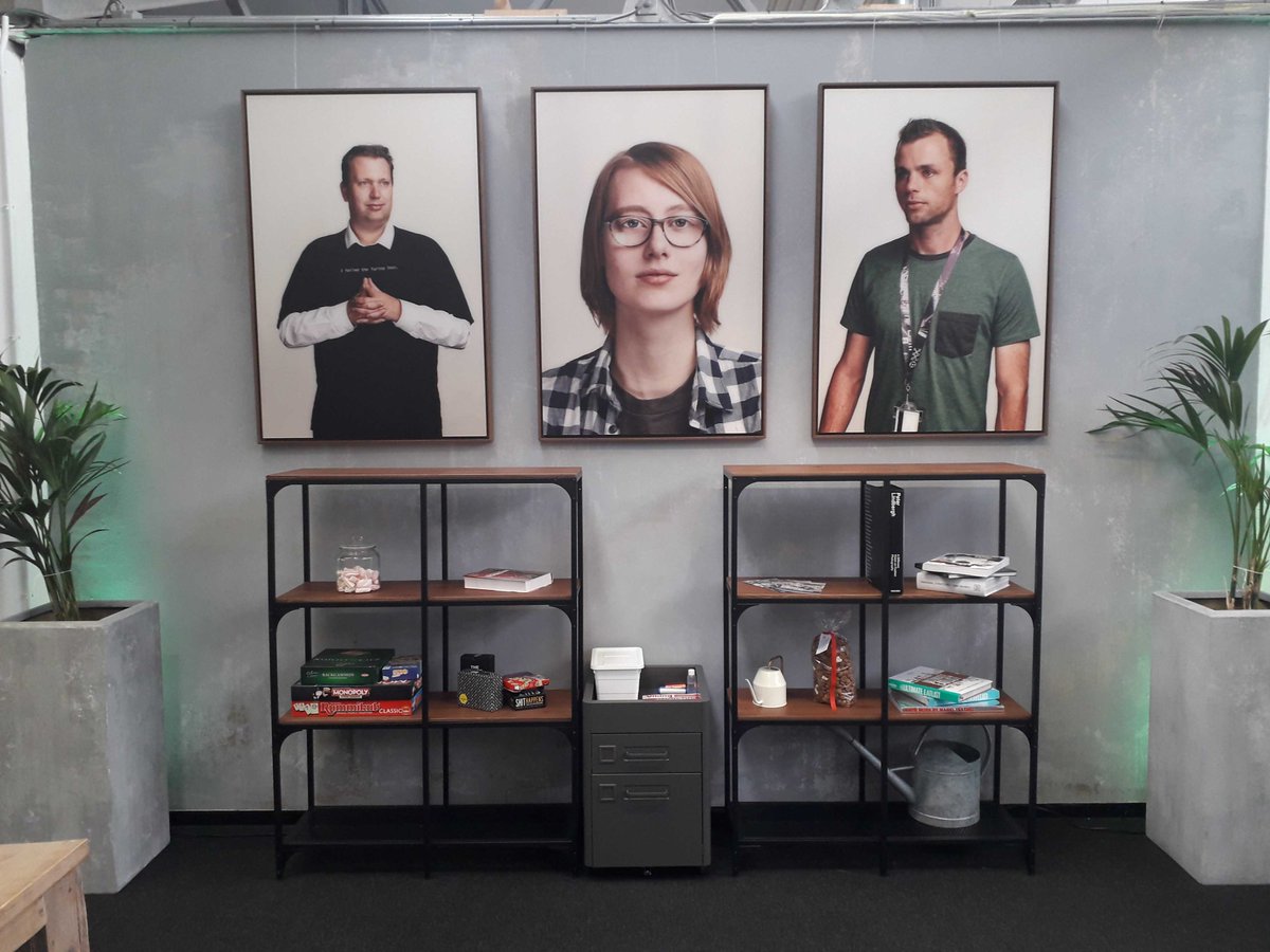 BinaryDistrict's tweet image. The #HackersHandshake exhibition is all set up in Amsterdam and ready for tonight&apos;s meetup, filled with @tobiasgroenland&apos;s work focused on those using #hacking to improve #security. Speakers are rehearsing and drinks are chilling - see you all soon!