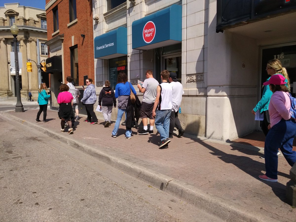 ComLivingBrant's tweet image. Team Jamaican Drummer checking out downtown assets! @CityofBrantford #NearanddearDT