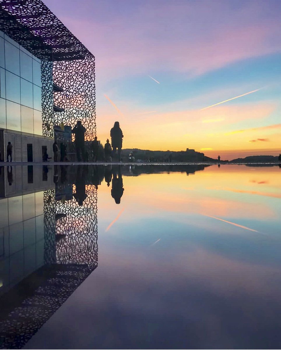 Bon week-end à toutes et tous !
📸 IG : laetisophie_
instagram.com/p/BxkZqD5Cdnt/
#Marseille #NousSommesMarseille