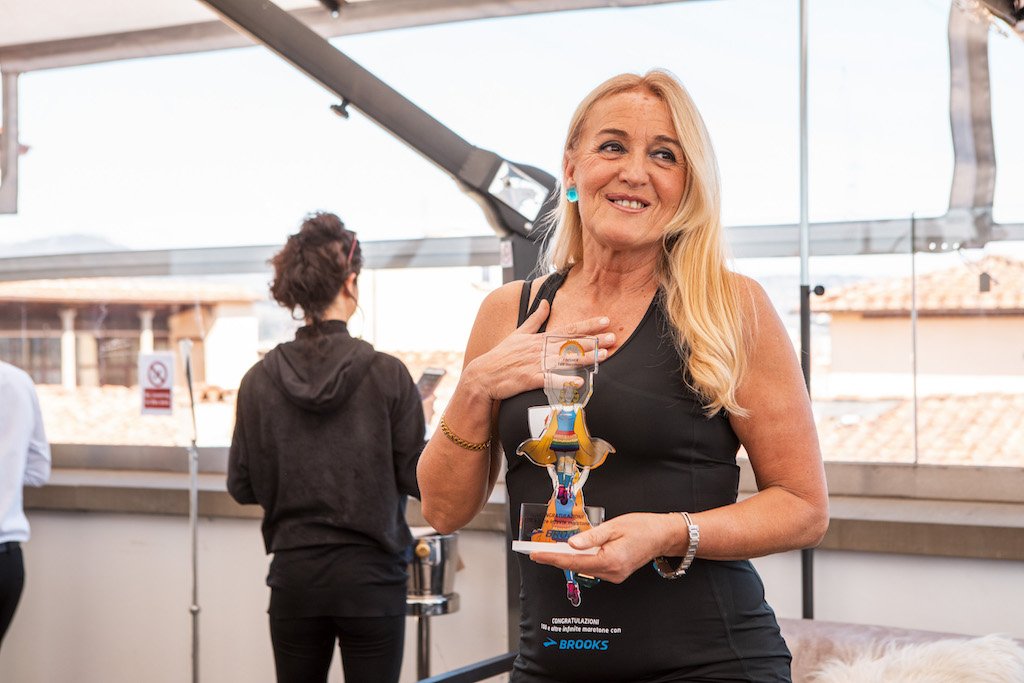 100 donne x 100 km del Passatore, e senza alcun supporto. E' la super sfida di Mariella di Leo di altre 99 runners provenienti da tutt'Italia. Start sabato 25 maggio, ore 15, da firenze. Stay Tuned! <a href="/100kmPassatore/">100 km del Passatore</a> runningpost.it/100-donne-per-…