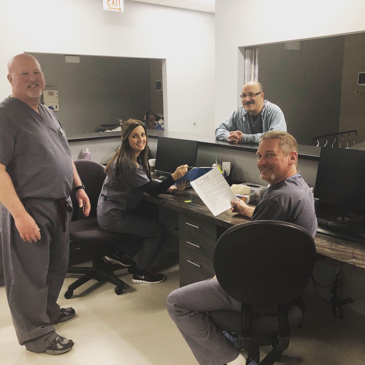 cardiology_in's tweet image. Welcome to our OBL waiting room, morning staff huddle!
In picture, Dr. AL-KHALED &amp;amp; our hardworking staff. Staff Meetings are important to us here at Consultants in Cardiology. We strive for growth as a team and to provide our patients the quality care they deserve. #setupsuccess