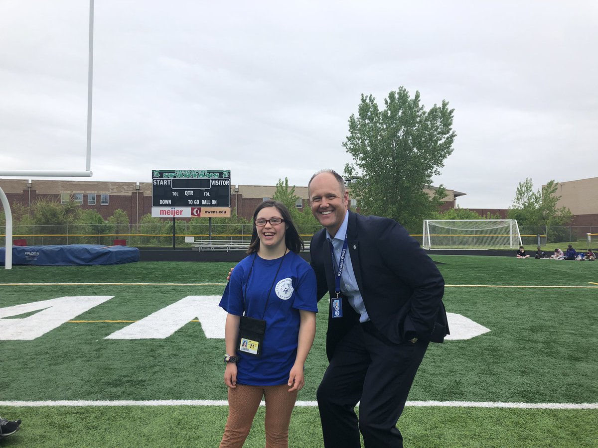 AdamFineske's tweet image. So excited to join in and cheer on these amazing @SylvaniaSchools competitors at today’s Special Olympics “Project Unified” Track Meet!  A big thank you to @TPSProud for including us this year! These amazing @NVHSWildcats truly show us all just how...#SylvaniaWorks