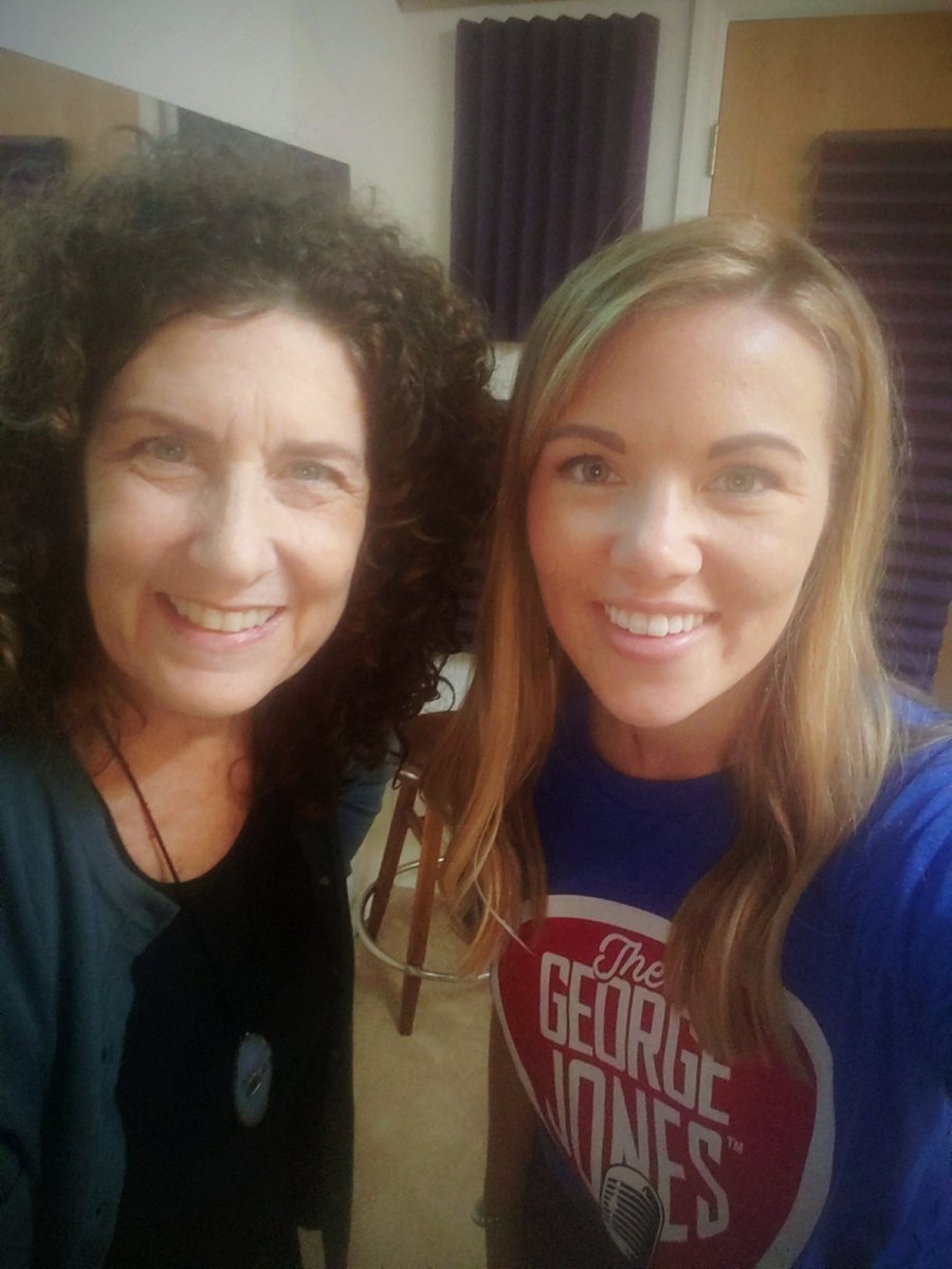 RobinEarlVoice's tweet photo. Happy to work with such a talent from @ReverbNation! @KirstieKraus keep up the good work and keep practicing! 🎶

#VoiceCoach #VocalProducer #Voice #FemaleArtist #FemaleFriday https://t.co/nxpPE3Qir1