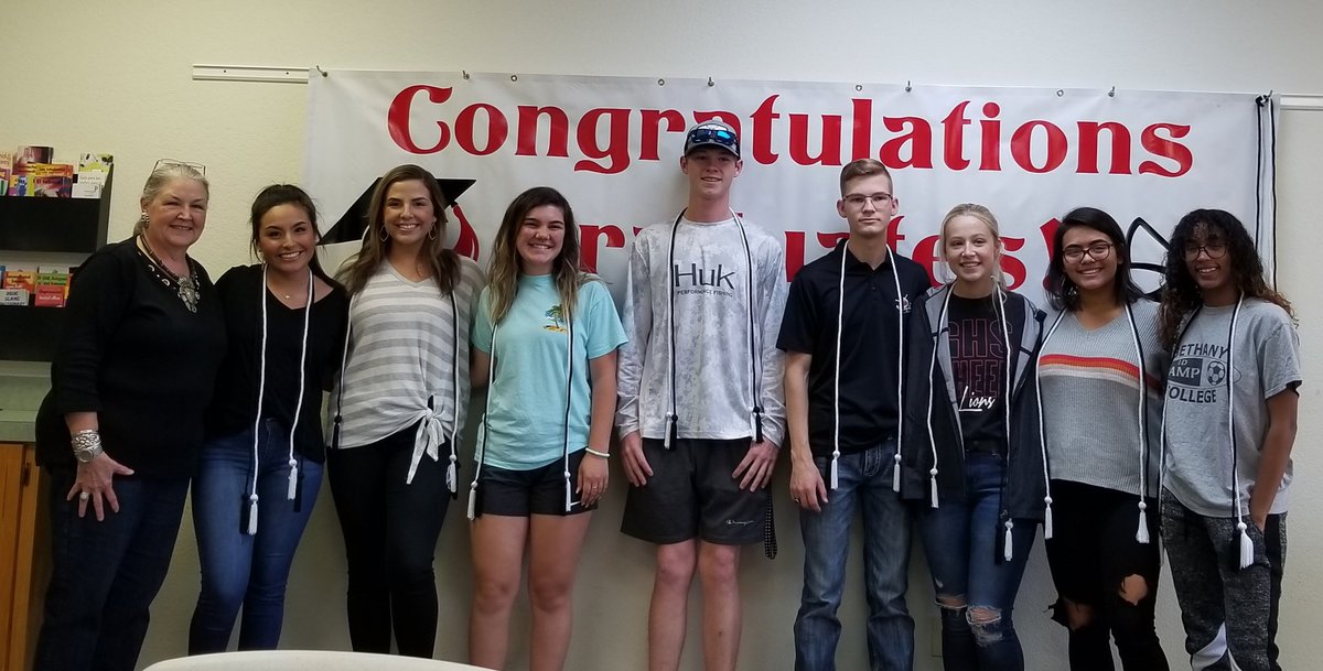 drugfreegville's tweet image. Shattered Dreams 2018 cords presented to graduating seniors 2019. Congratulations