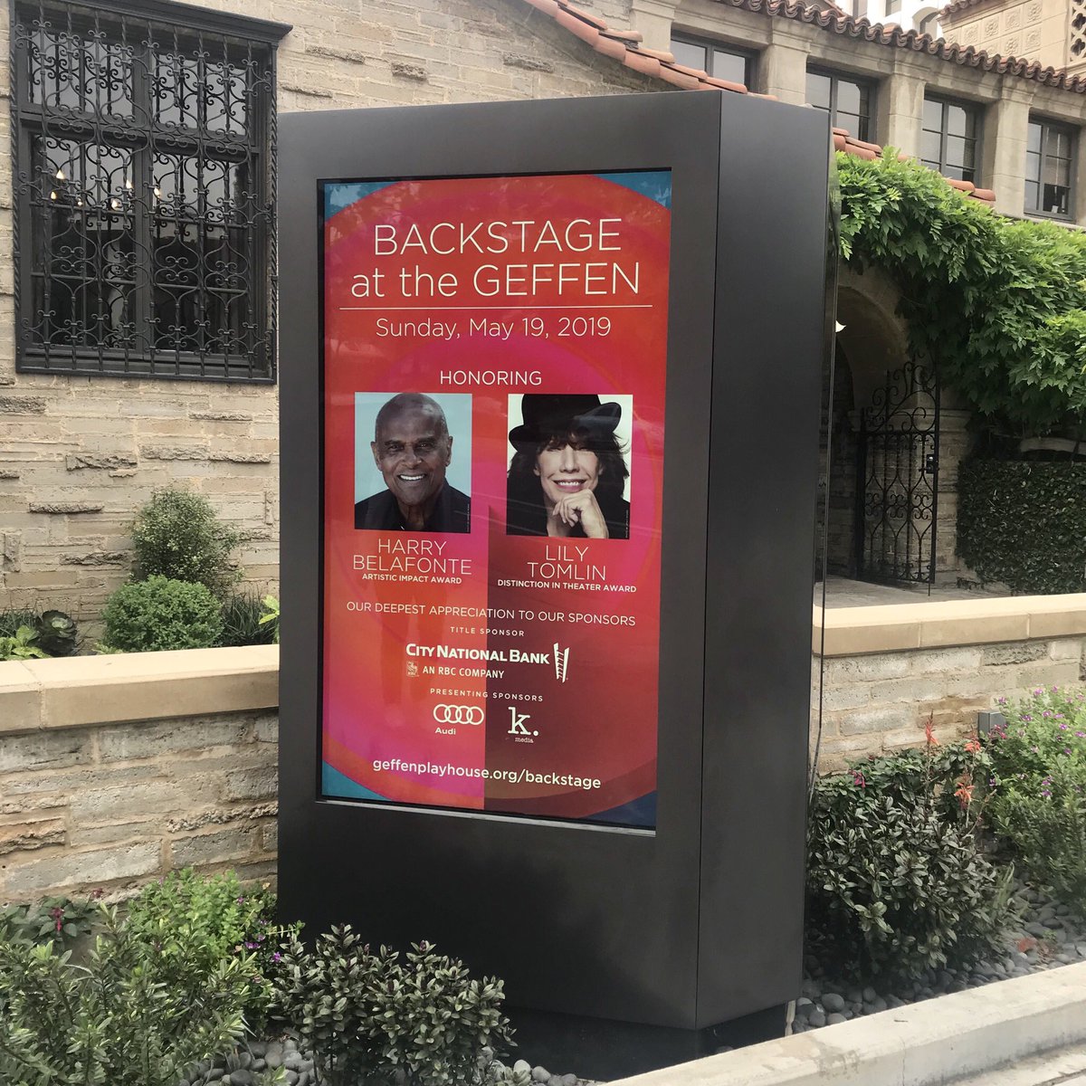 GeffenPlayhouse's tweet photo. She’s back! Julia Sweeney’s back at the Geffen &amp; hosting our annual Backstage at the Geffen this Sunday May 19 honoring Lily Tomlin &amp; Harry Belafonte! Who will share stories? Who will perform? We’ll share all the details next week! #BackstageGP https://t.co/9cGhYBVWVx