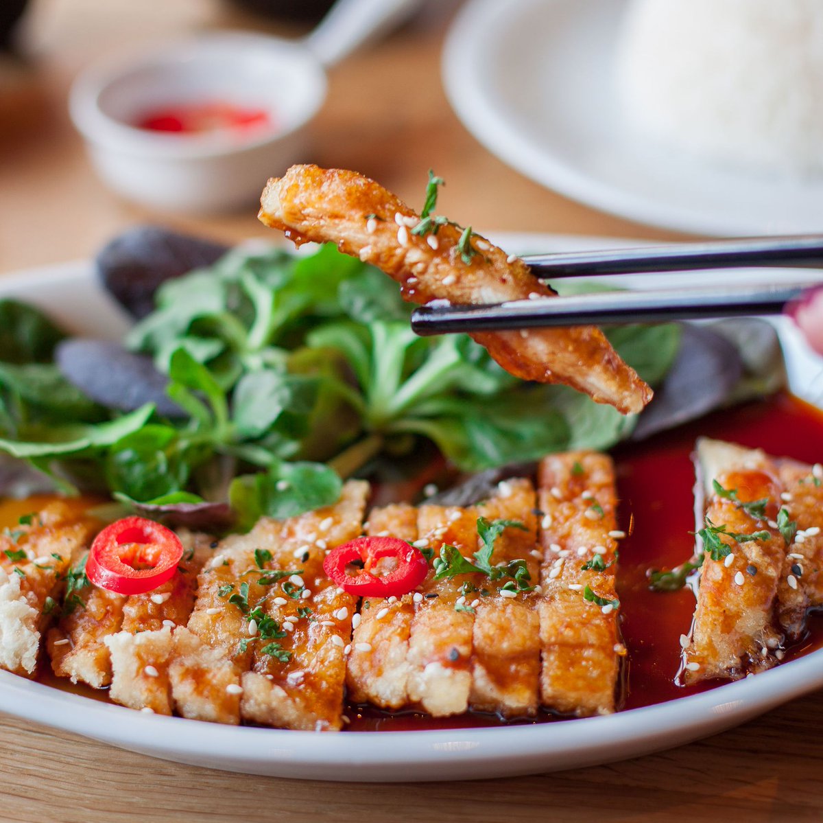 🥢 If you're looking for a lighter option on our menu, try our tender chicken teriyaki. 

Coated in our signature sweet and savoury Japanese sauce, it's perfect with a margarita on the side 🌞
