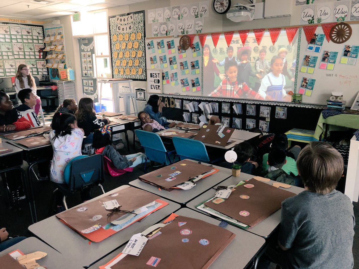 techyemily's tweet photo. Sitting down and watching our @DoInkTweets green screen play is the best after my students worked so diligently to get ready for open house! laughs and smiles the whole time! Can’t believe the school year is done in 8 school days!😭😭😭 #greenscreen https://t.co/zw20XKXgDD