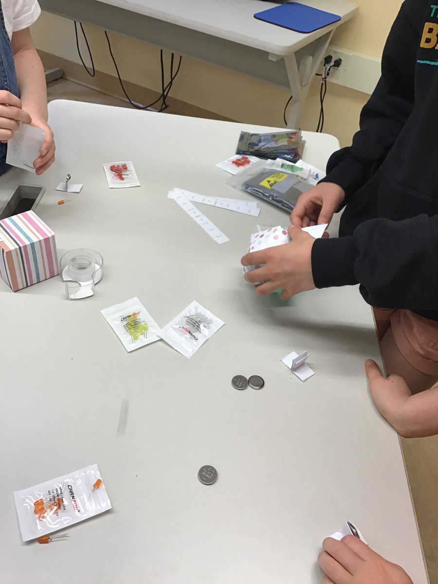 bsclawson's tweet photo. 3rd graders learning about Polyhedra and why are are important. Then, constructing polyhedra nightlights with a simple circuit.
#STEM #STEAM #technology https://t.co/GqtU8K7MmO
