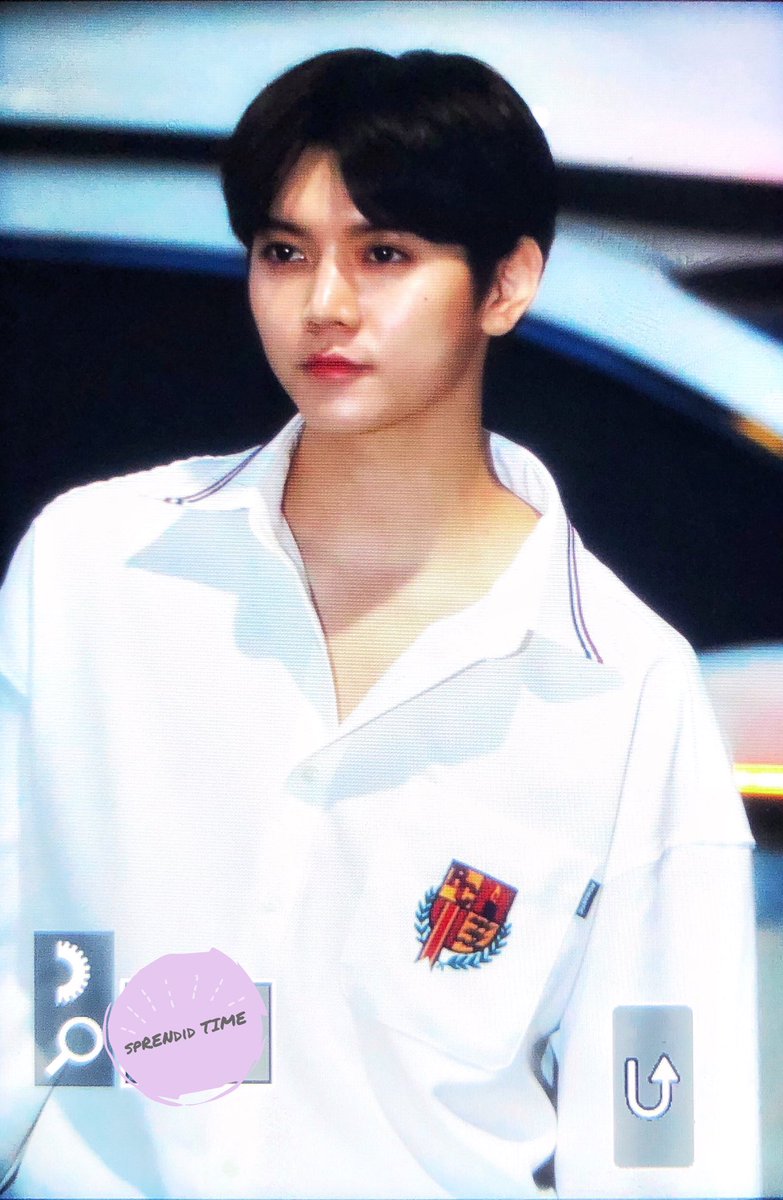 Splendid_951103's tweet photo. 190517 K-CON 출국 프리뷰
조시미 안전하게 다녀와요 별님 ⭐️
#렌 #최민기 #REN #뉴이스트 #NUEST https://t.co/NDUMj7HkZx
