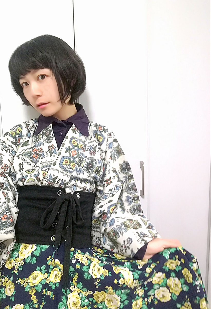 りめいく屋キャンディ En Twitter コーディネート 宇宙 っぽいと思ったのに ゴルフボール と呼ばれる 浴衣 帯 ベルト ヘアバンド スニーカー 帯に挟んでいるのはがま口 櫛とか口紅とか手鏡とか パッと取り出したいものを入れるのに便利 撮影 サトウリカちゃん りめいく屋キャンディ En Twitter コーディネート 宇宙 っぽいと思ったのに ゴルフボール と呼ばれる 浴衣 帯 ベルト ヘアバンド スニーカー 帯に挟んでいるのはがま口 櫛とか口紅とか手鏡とか パッと取り出したいものを入れるのに便利 撮影 サトウリカちゃん
