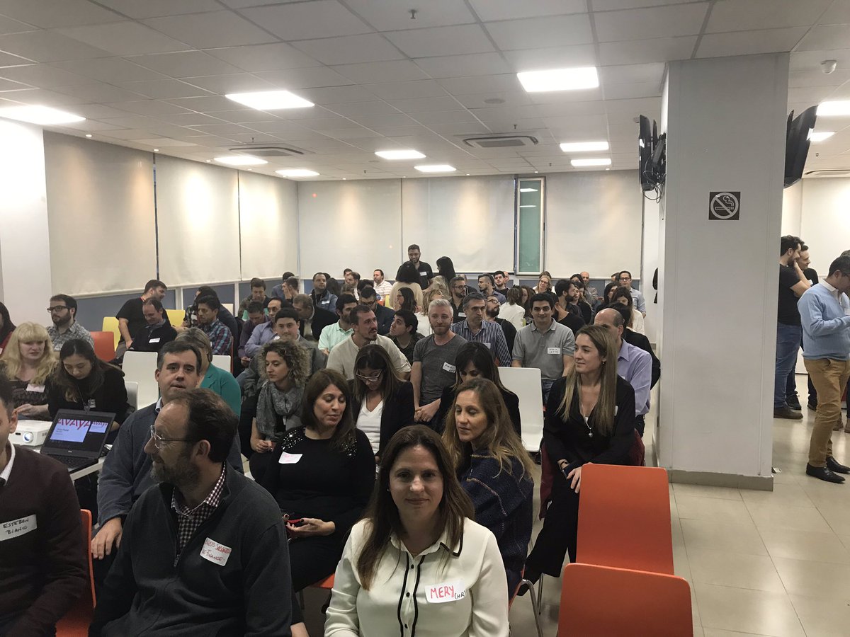 PatoJones1's tweet photo. AfterOffice #avayaargentina gracias a todos por participar! Vamos por más! https://t.co/nQLMJuceXV