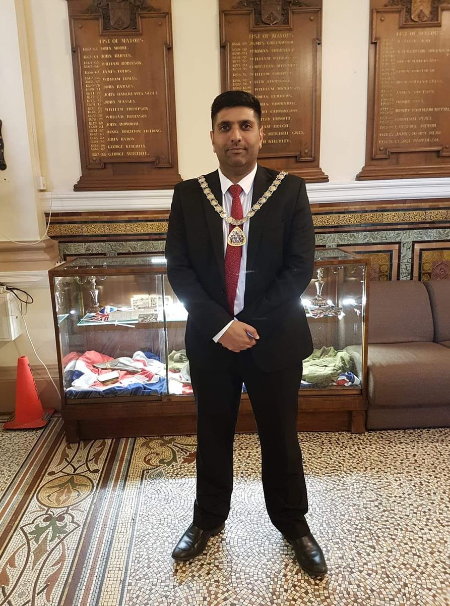 Our Waj has just been made Deputy Mayor of Burnley. So proud of you lad. well deserved. You will do a great job for Burnley. @WajidKhanMEP #communityleadership #UCLanBurnley