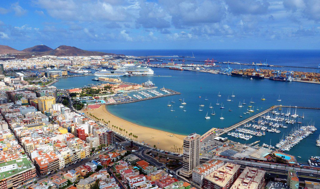 Ayer asistimos a una interesante reunión en Las Palmas con <a href="/NardyAlcaldesa/">Nardy Barrios LPGC</a>, sobre su programa tecnológico para la capital Gran Canaria, donde nos quedo claro que su apuesta por los eSports es firme y será de un impacto enorme para la ciudad. 🤝🎮🏆