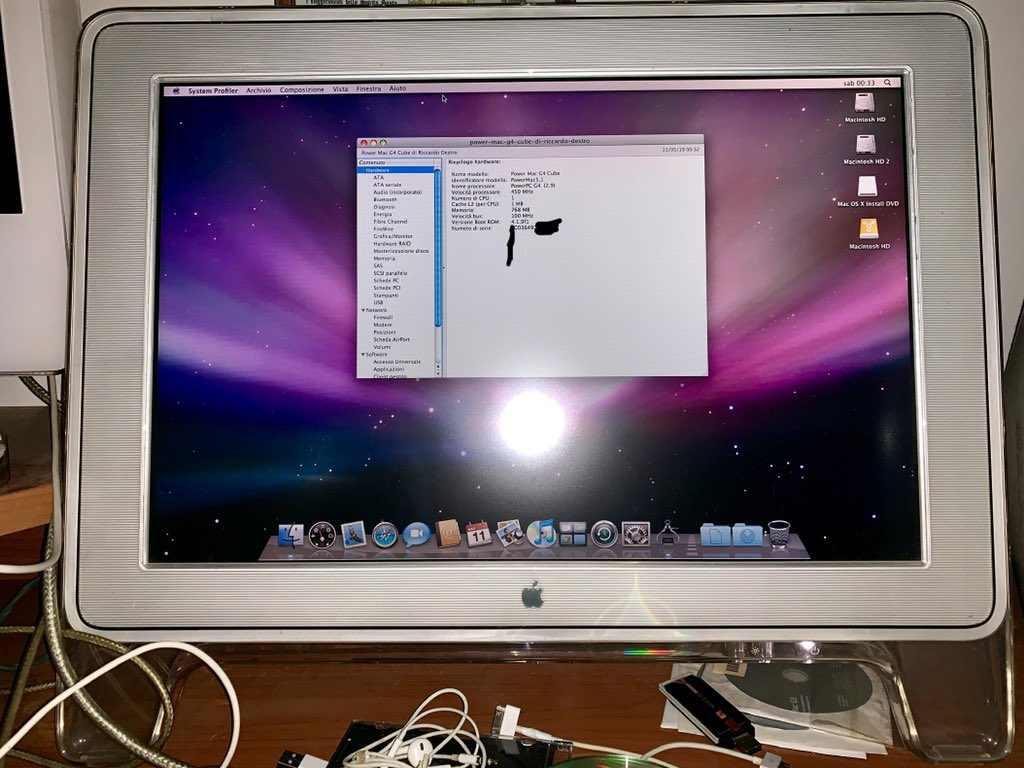 Ric_iDex_1996's tweet photo. Just installed #MacOSX 10.5 Leopard on my #PowerMacG4Cube by using #iBookG4’s #ComboDrive (as the #G4Cube’s DVD-ROM doesn’t support #DualLayerDVD) via #TargetDiskMode & #LeopardAssist
#Power_Mac_G4_Cube #Mac_OS_X_10_5 #OSX #OS_X #Mac_OS_X #PowerPCG4 #SteveJobs #Macintosh @Apple https://t.co/ghJmlUTSai
