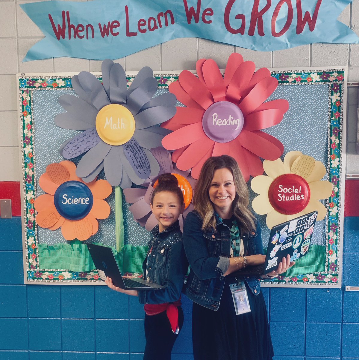 jzwvu07's tweet image. That time when a student dressed up as ME for future career day! 💜I am so proud of Katy and all she has accomplished and can’t WAIT to watch her change the world one line of code at a time! @CodeWV @GirlsWhoCode @codeorg #mylanpatriots #girlscode