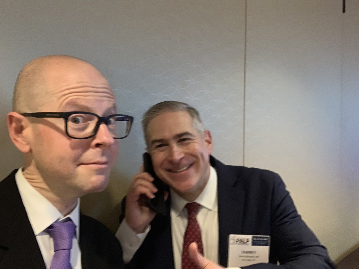 Prof. Schneider calling in a stat PALP consult to #ActAgainstAmputation #PALP2019 <a href="/jmills1955/">Joseph L. Mills MD</a> <a href="/VascularMD/">Darren Schneider, MD</a>