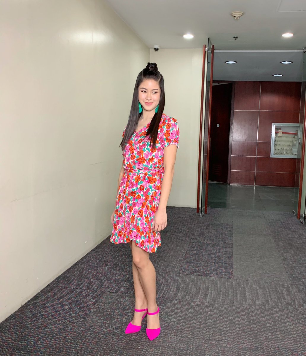 khite22bautista's tweet photo. #kissesdelavin make Up by @khite22bautista  hairstyle by Darwin Sinel Styled by Perry Tabora https://t.co/el0KfKErop
