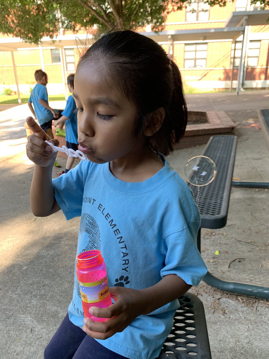 MsMitchell_SpEd's tweet photo. Field day fun @HighPointFCS !! https://t.co/69qOI4wAPC