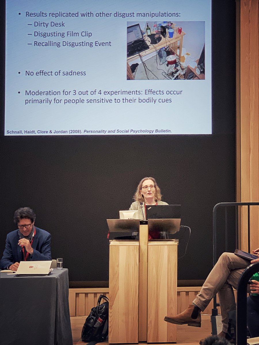 ScienceHumanDP's tweet photo. Dr Simone Schnall shows how our moral compass can be steered by incidental disgust (even a dirty desk!!) #ai
#aiethics https://t.co/fQFI2v3dU4