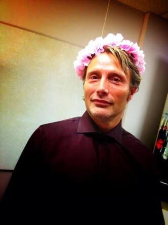 最高のイラスト画像 最新マッツ ミケルセン かわいい