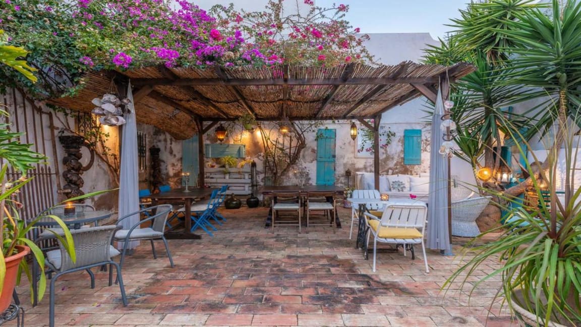 Mancano solo un buon libro e l'abbronzatura ☀️💐

📌 Casa Dos Arcos - Albufeira, Portogallo

hwrld.co/2xel0NA

#Domenica