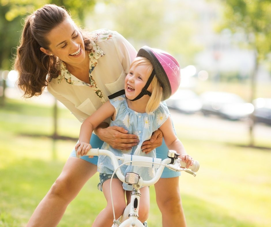 Montessori Parenting: 10 Things You Need to Know qoo.ly/xem9q #montessori #montessoriteacher #teachers