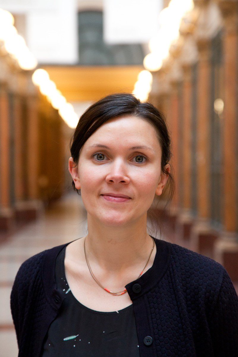 CloudGuideMe's tweet photo. 🌍 #MuseumWeek, Day 5: 

➔ Hashtag: #ExploreMW

Alice Savoie, teacher and researcher, masters the art of typography!

📍@MusImprim 

Discover more about her, download the #CloudGuide app! 👇
https://t.co/j3eDC2AAgC https://t.co/hQkt4XdpUV