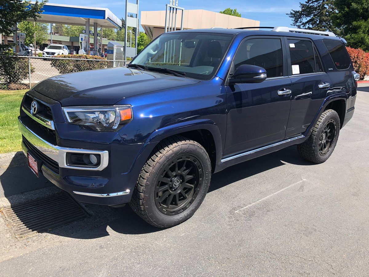 Custom Vehicle Designs 19 Toyota 4runner With Black Rhino Revolution Wheels 19 Cvdauto Toyota 4runner