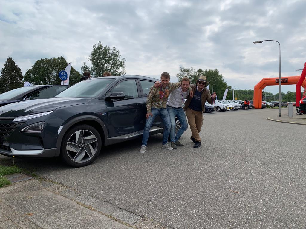 Team 11 #waterstofchallenge is  over de finish! Gelukt met waterstof auto naar de wintersport, heen en terug in 24 uur! #24H4C