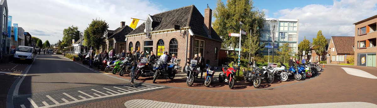 NeedseMotorClub's tweet photo. Vrijdagavond 17 Mei 1e avondrit van 2019 start vanaf 18.30 uur, iedereen welkom, CR de olde Molle #Neede #Berkelland #motorrijden #GPS #GPX bestand is aanwezig voor #Garmin #TomTom https://t.co/z8oxIyzFNU