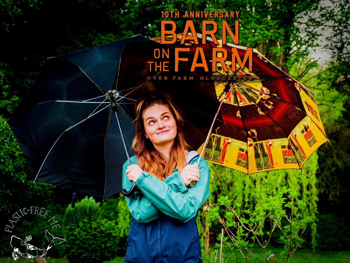 Upcycle your Umbrellas with us! If you live in the UK then we need your old brollies. Head to our website for more information on local drop-off points: plasticfreeme.org #upcycle #plasticfree #artwork