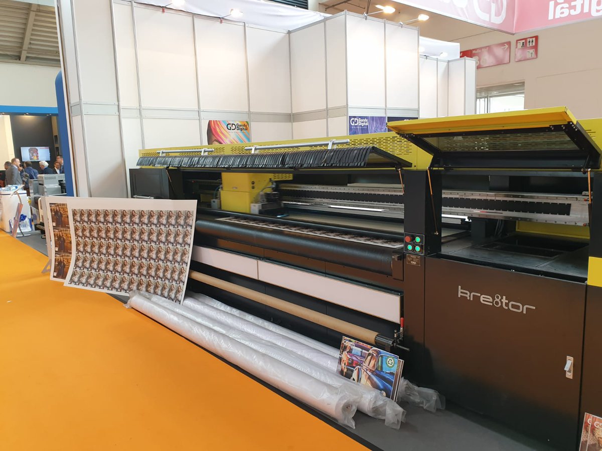 Today is the last day of #fespa2019! Do not miss your chance to see Kre8tor Hybrid and linear cutter in action!