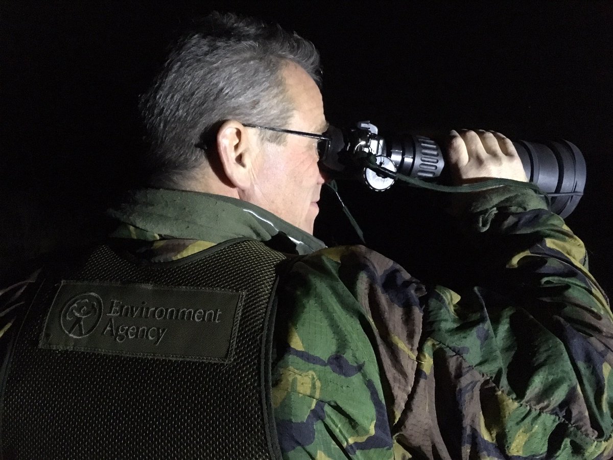 EnvAgencyYNE's tweet photo. Our officers dealt with two people overnight for rod licence offences near Bywell – our contribution towards #OperationCheckpoint, a rural, cross border crime operation in conjunction with @northumbriapol @DurhamPolice @NYorksPolice https://t.co/FzmZHY8gx6