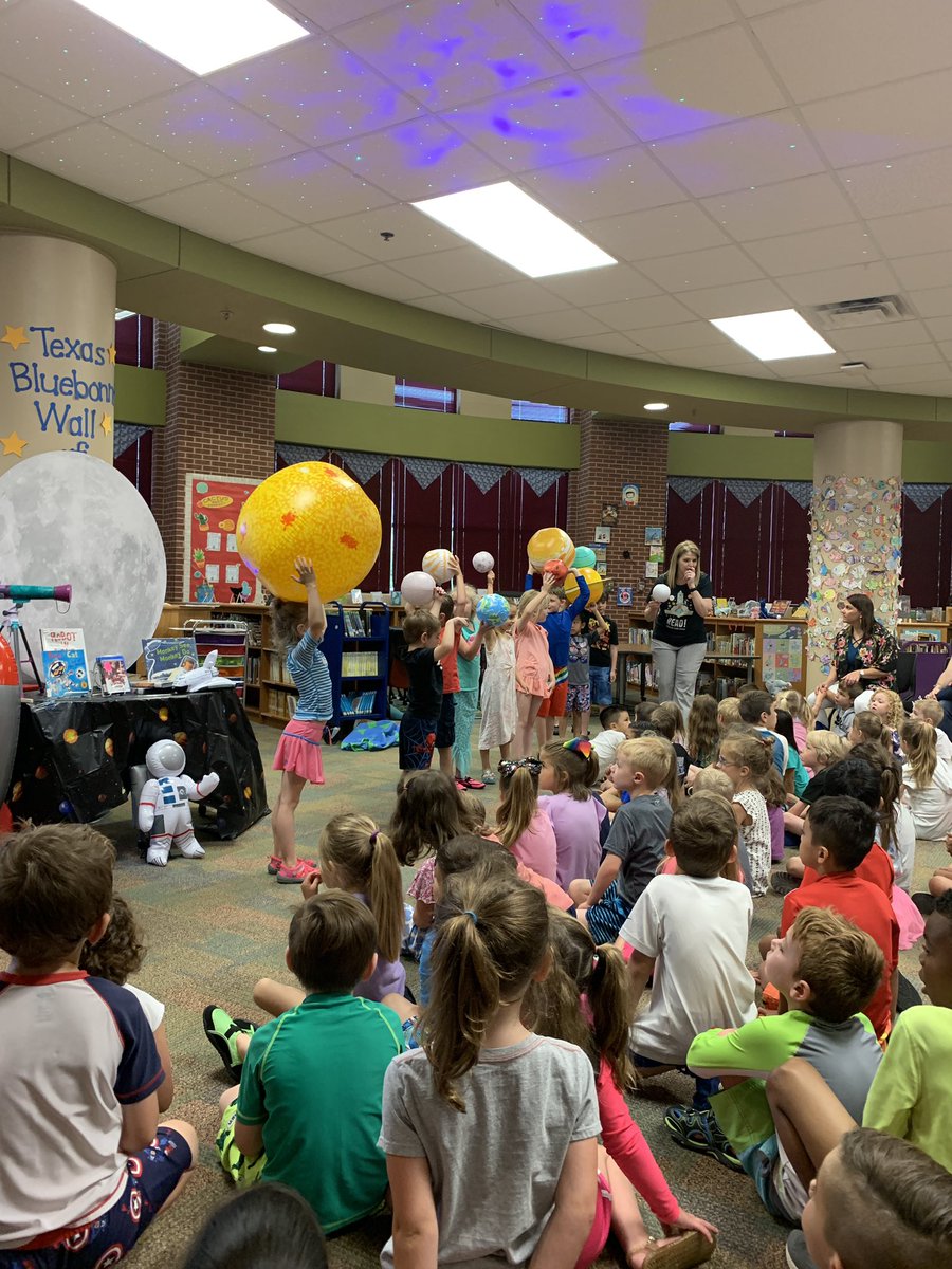 3...2...1... R E A D 🚀 thank you @ColleyvilleLib for sharing all about the summer reading program this summer! @CEScowboys #cessharp #gcisd #gcisdreads