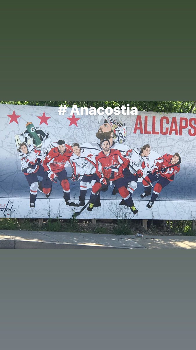 HockeyLinda77's tweet photo. @Capitals @NBCSCapitals @HockeyLinda77 #CAPSMURALS https://t.co/30ncAK0uIv