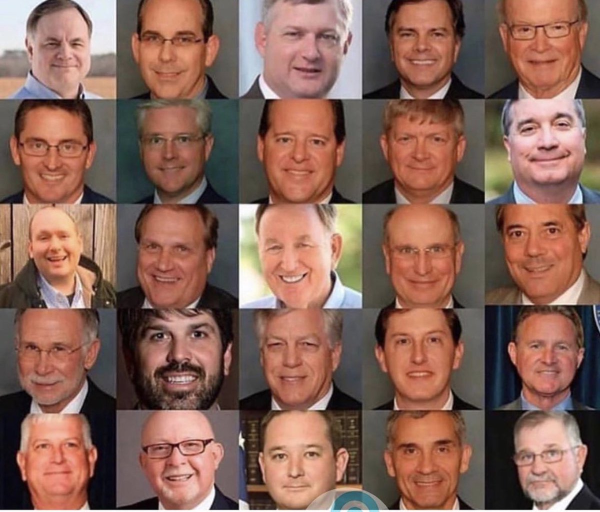 WilliamValdes's tweet photo. Hablemos de por qué son hombres los que están tomando decisiones sobre el aborto en Estados Unidos cuando ninguno tiene utero??? #AmericasProblems https://t.co/M4ofA6tJjW