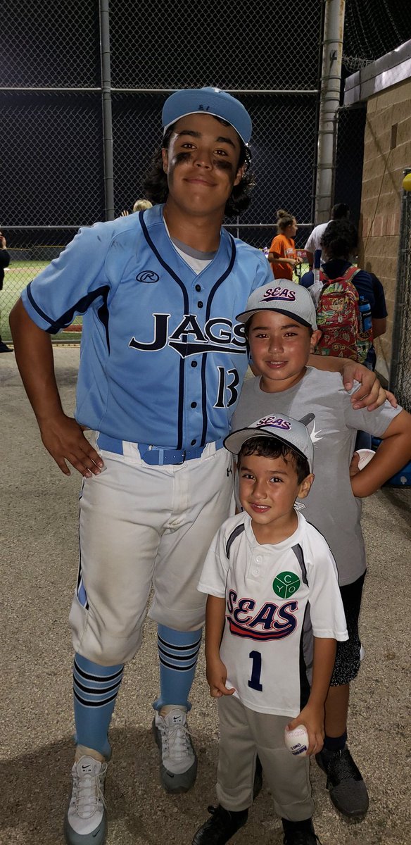 Gon821V's tweet photo. Whatta-game! Nicely done, Jags with 2-0 win! Fans showed up and represented, loud &amp; proud! Game 2 TODAY, and it's on!
#DominicsLittlestFan
#NextGenerationOfGreatness
#TeamIsaac #Chavi #WearBlue @CTJbaseball  @dominic_tamez @Josb0731 https://t.co/fIR4r94TLl https://t.co/t7QH85USxj