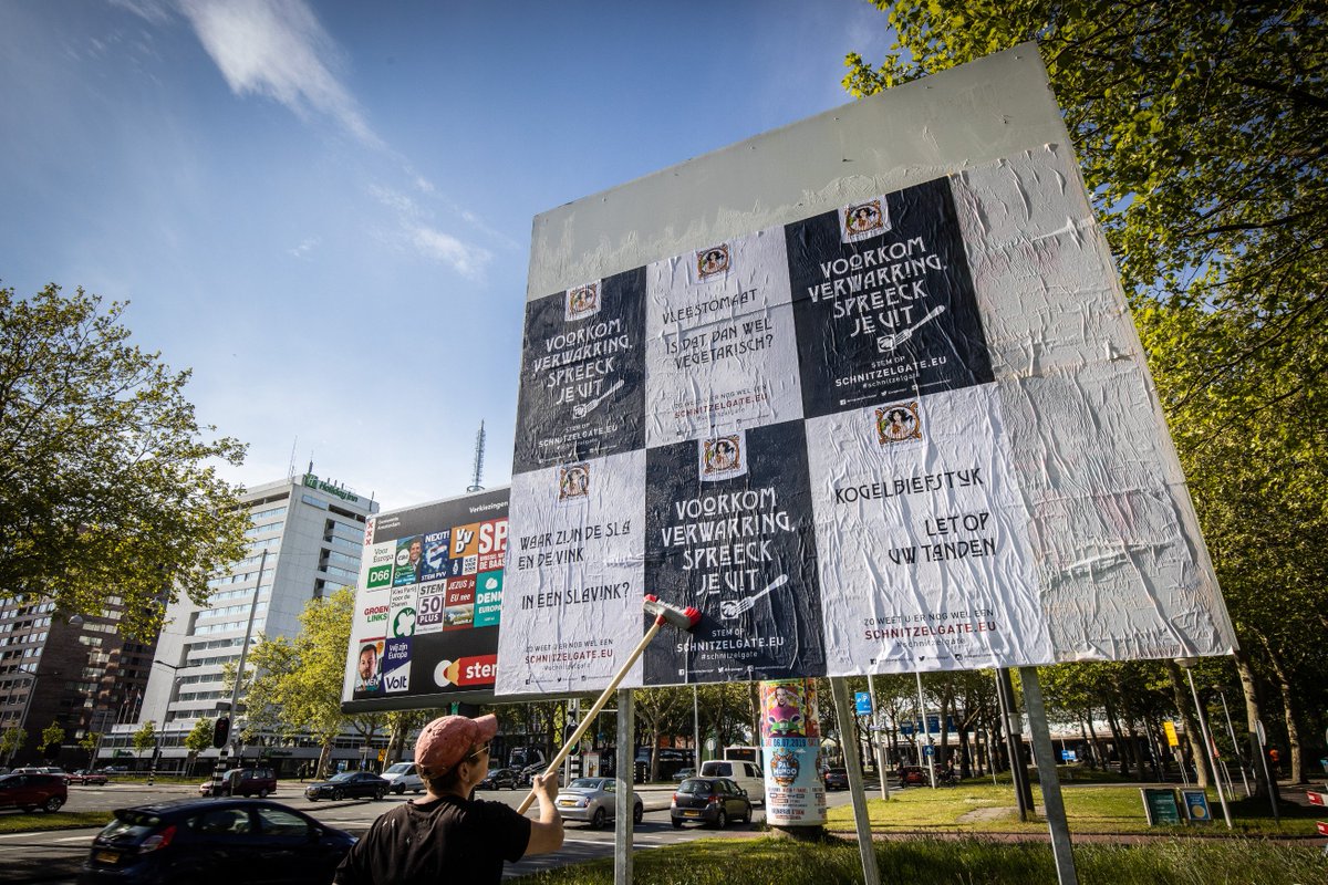 DreamIT_NL's tweet photo. De Vegetarische Slager is deze week een campagne begonnen om de meest verwarrende productnamen te verzamelen #schnitzelgate. Dream IT tekende voor de techniek. Een gaaf project dat we met zijn allen in een paar dagen hebben neergezet! https://t.co/fOCz7mGT5Y. https://t.co/BwpiXmWgqX