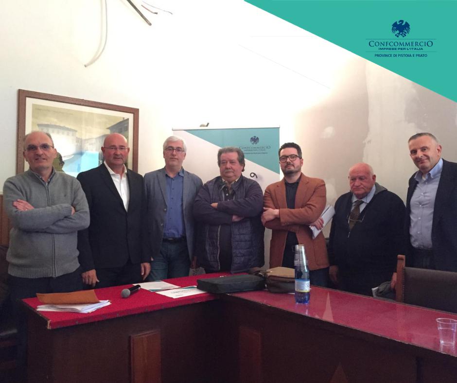 #elezioniamministrative2019🗳

👉ieri sera a #Lamporecchio le imprese hanno incontrato i candidati a Sindaco per affrontare i temi prioritari:manutenzione del territorio( Piazza IV Novembre), sicurezza ,Tari, promozione turistica, organizzazione eventi

#confcommercioptpo