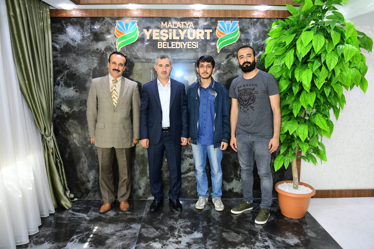 Kahramanmaraş Sütçü İmam Üniversitesi Fen-Edebiyat Fakültesi Öğretim Üyesi Doç.Dr İsmail Altınöz'e bu nazik ziyaretleri için teşekkür ederim.
