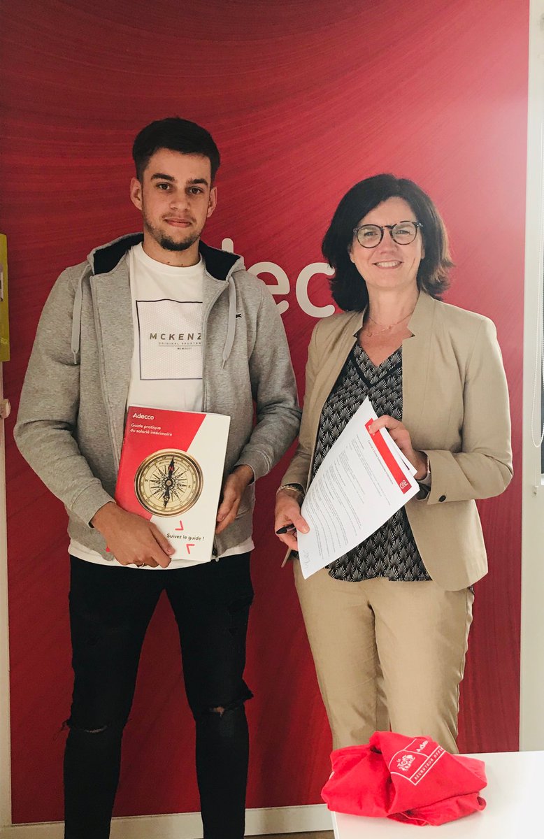 🚩« happy vendredi » 🔝‼️ 
nous signons🖌aujourd’hui notre 40ième #cdii sur notre belle agence ⁦<a href="/AdeccoFrance/">Adecco France</a>⁩ de #Libourne avec Lenny, technicien contrôle qualité chez notre client ⁦@KSBfrance⁩ #ouipourlemploi #industrie 🏭 <a href="/regismadecco/">régis mesmes</a>⁩ ⁦<a href="/MRACAULT/">Maria Racault</a>⁩ ⁦