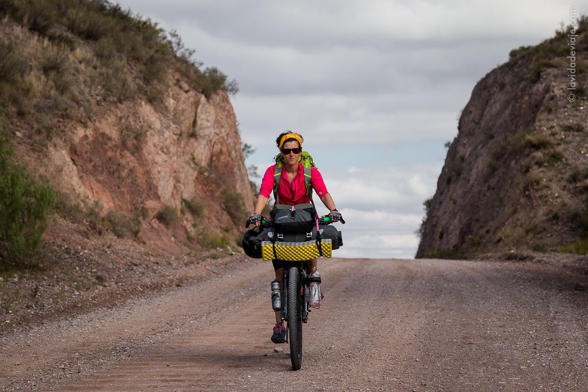 #Guía para viajar a #Mendoza en bicicleta 💪 Una ruta que te va a volar la cabeza 🏔⛺️🗺🚴🏻‍♀️ Hacé click acá: lavidadeviaje.com/microaventura-…

#vivivenzo #lavidadeviaje #mendoza