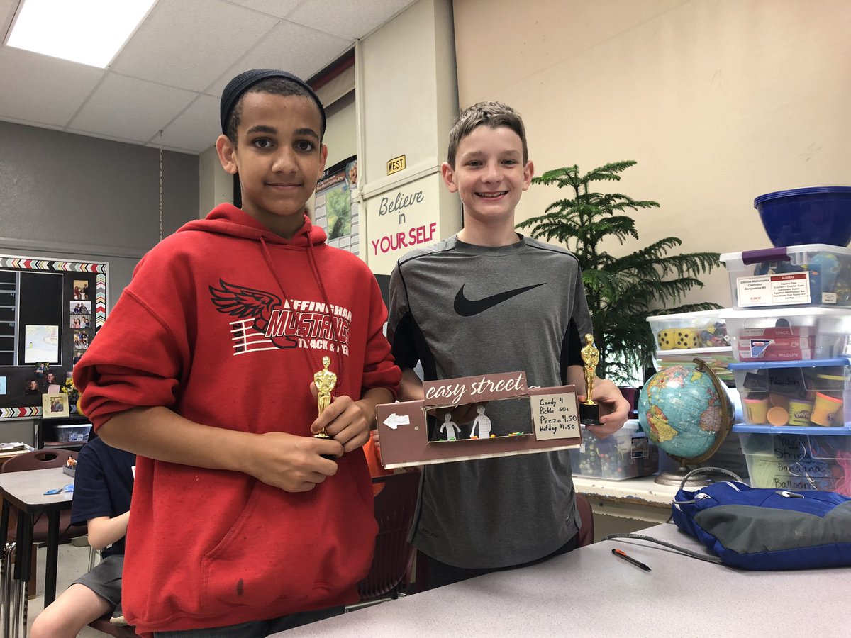 ccjames72's tweet photo. @unit40innovates 
Congratulations to our first hour winners! I’m proud of you for all of the hard work you put into your projects. Keep it up! https://t.co/bXqFDTQCVD