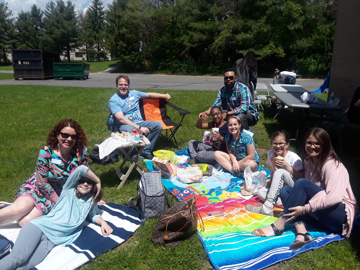 Larchmont Principal tweet media