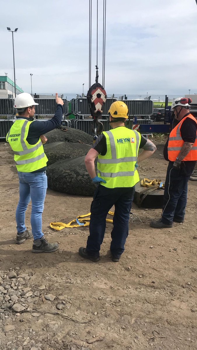 RidgewayOnline's tweet image. Today we successfully completed our LOLER annual certification test for Fliter Unit Rockbags.

We tested the 2, 4 &amp;amp; 8 tonne units to 50% of there capacity with the use of a crane and load cell. #Rockbags #Filterunit

rockbags.co.uk