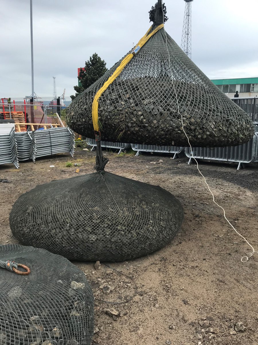 RidgewayOnline's tweet image. Today we successfully completed our LOLER annual certification test for Fliter Unit Rockbags.

We tested the 2, 4 &amp;amp; 8 tonne units to 50% of there capacity with the use of a crane and load cell. #Rockbags #Filterunit

rockbags.co.uk